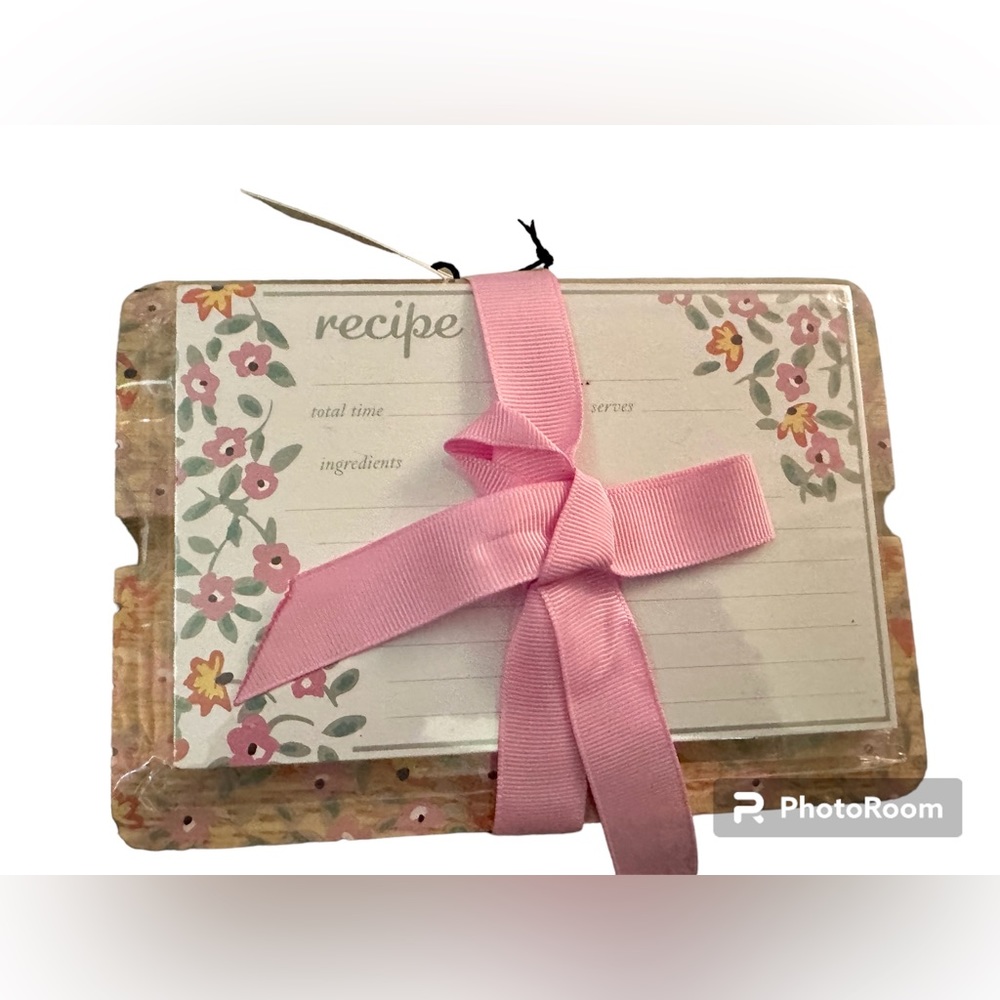 Vera Bradley Recipe Card Holder and Cards in Kinda Katherine Ditsy